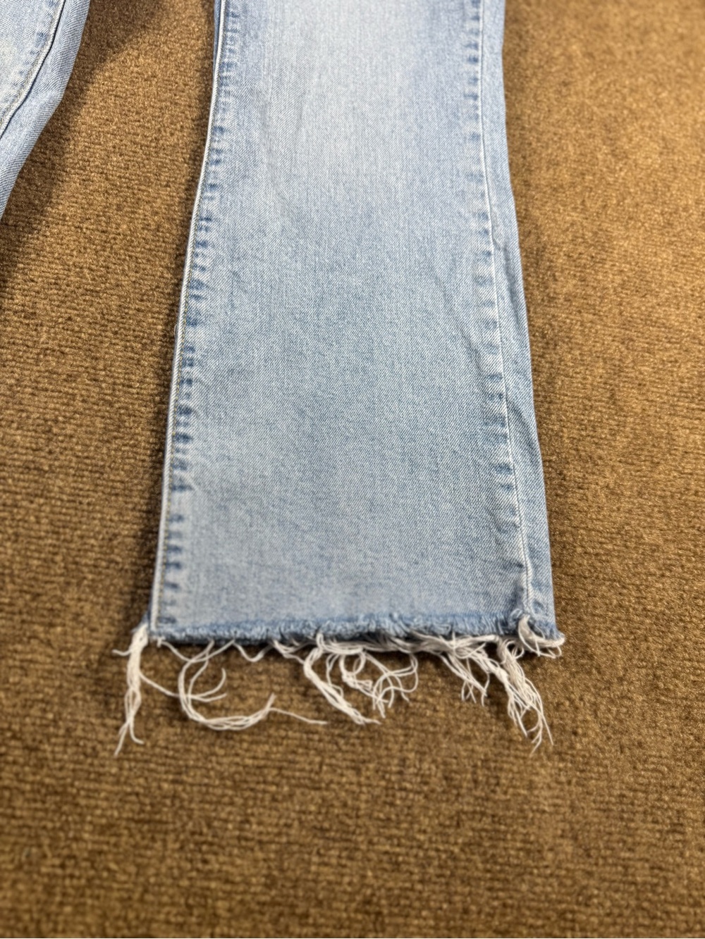Universal Thread Light Blue Denim Cropped Ankle Bootcut Raw Hem Jeans Size 27 4 - Picture 4 of 13